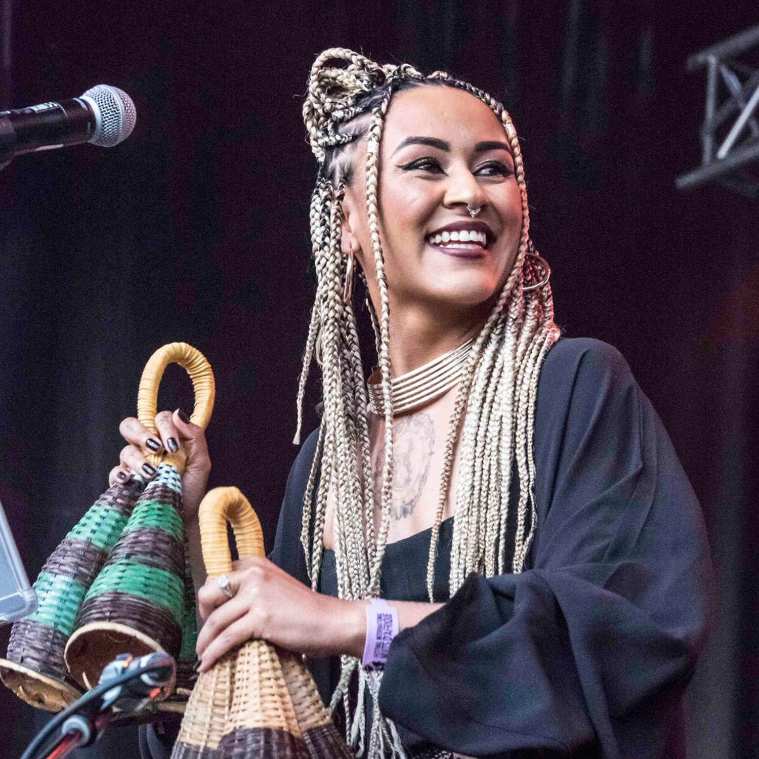 THAYNARA PERÍ – Cabaret Acoustique Nuits d’Afrique